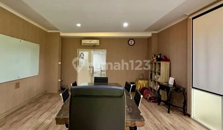 House for sale near NJOP Senopati area, Kebayoran Baru. 2