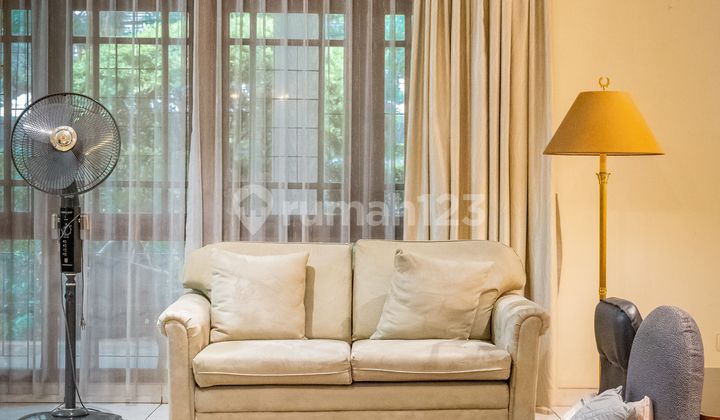 House in prime area Pulomas complex near Cempaka Putih 2