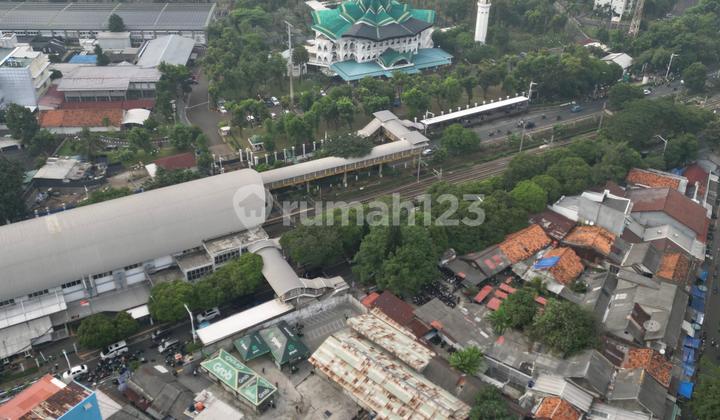 Rumah hitung tanah area komersil senayan jakarta pusat simprug