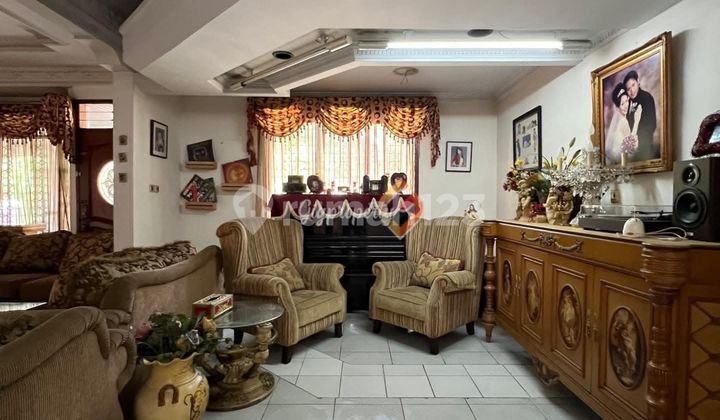 Rumah dijual cepat harga njop pondok indah dekat permata hijau