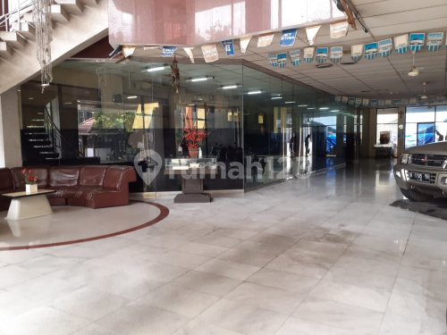 Central City Building Ex Showroom in Gajahmada 2