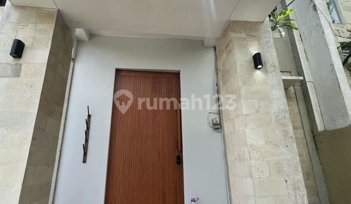 Rumah 2 Lantai di Royal Garden Recidence Taman Giri Asri Badung , Bali