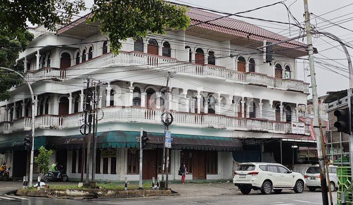 Gedung Siap Pakai Tengah Kota Pekanbaru 1