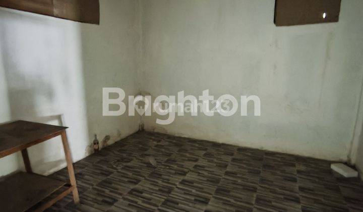 RUMAH BULATAN PARKIRAN LUAS TENGAH KOTA PEKANBARU 2