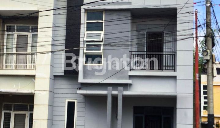 RUMAH HOOK SIAP HUNI 2 LANTAI CLUSTER PEKANBARU RUMAH HOOK SIAP HUNI 2 LANTAI CLUSTER PEKANBARU