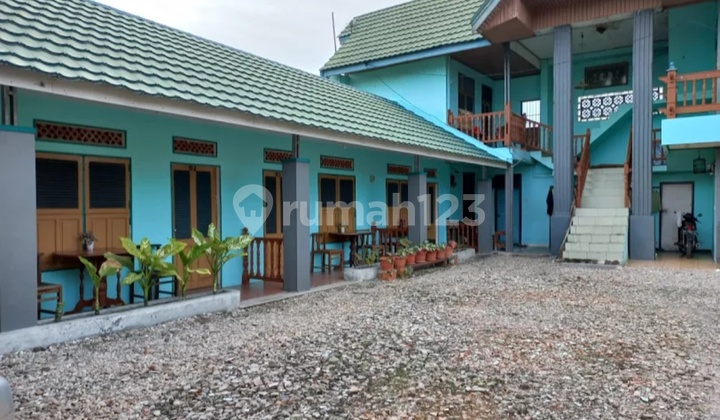 Lahan dengan Rumah Induk dan Kosan Tengah Kota Pekanbaru