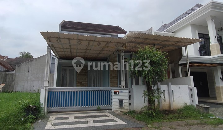 96m² Ready-to-Occupy House in Permata Jingga, Malang 96m² Ready-to-Occupy House in Permata Jingga, Malang