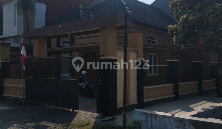 Rumah 2 Lantai Lt 178M² Lb 200M² di Janti, Malang Rumah 2 Lantai Lt 178M² Lb 200M² di Janti, Malang