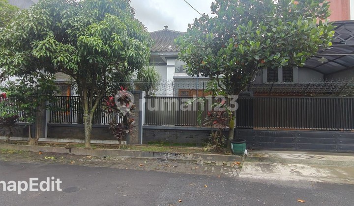 Rumah Nyaman di Candi Mendut Malang