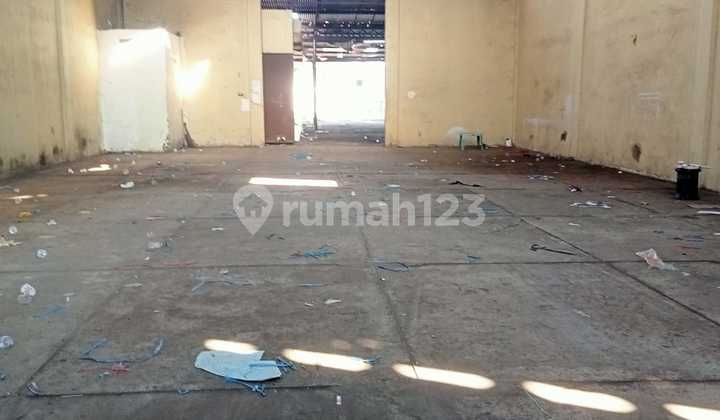 Price Drop! City Warehouse on La Sucipto, Pandanwangi, Blimbing District, Malang. Perfect for Your Business or Investment! Price Drop! City Warehouse on La Sucipto, Pandanwangi, Blimbing District, Malang. Perfect for Your Business or Investment!