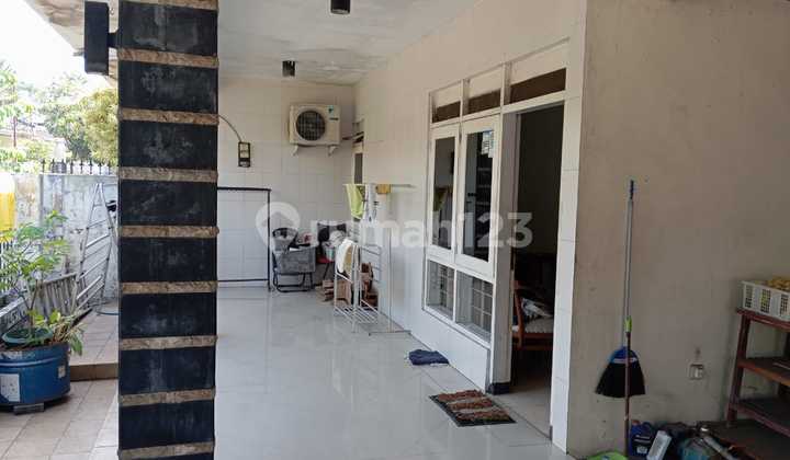 Dijual Rumah Usaha Strategis Araya Depan Jalan 2
