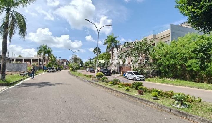 Dijual Rumah Bukit Indah Bullvard View Golf Court 64, Sukajadi 2