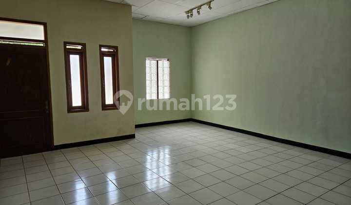 For Sale Nice House in Taman Kopo Indah, Bandung 2