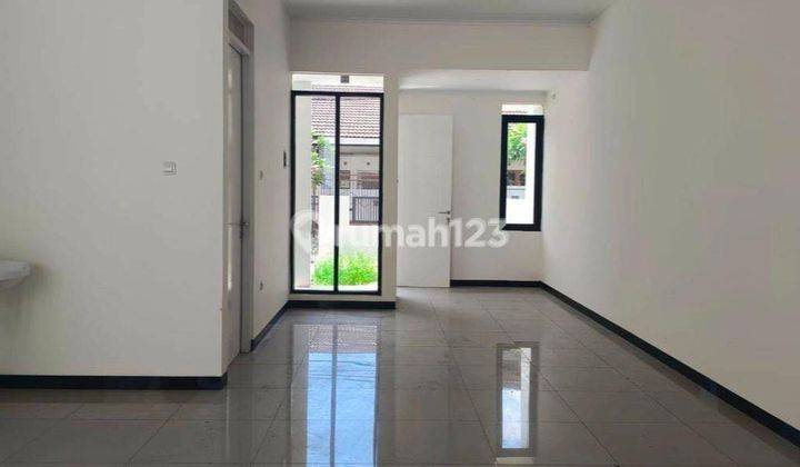 Dijual Rumah Minimalis di Taman Holis Indah, Bandung 1