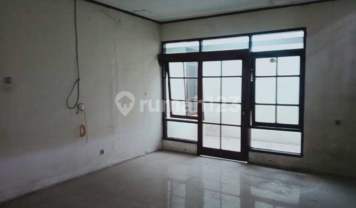 Dijual Rumah 2 Lantai Luas di Kopo Permai, Bandung Dijual Rumah 2 Lantai Luas di Kopo Permai, Bandung