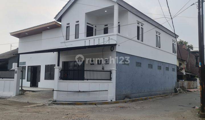 Dijual Rumah Hook 2 Lantai Luas di Kopo Permai, Bandung 2