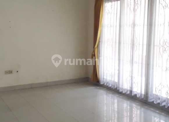 Dijual Rumah 2 Lantai di Batununggal Indah, Bandung