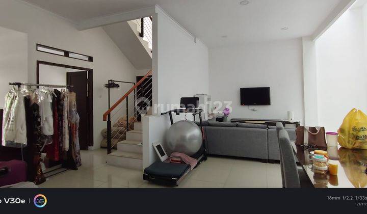 Disewa Rumah 2 Lantai di Mekar Wangi, Bandung 1