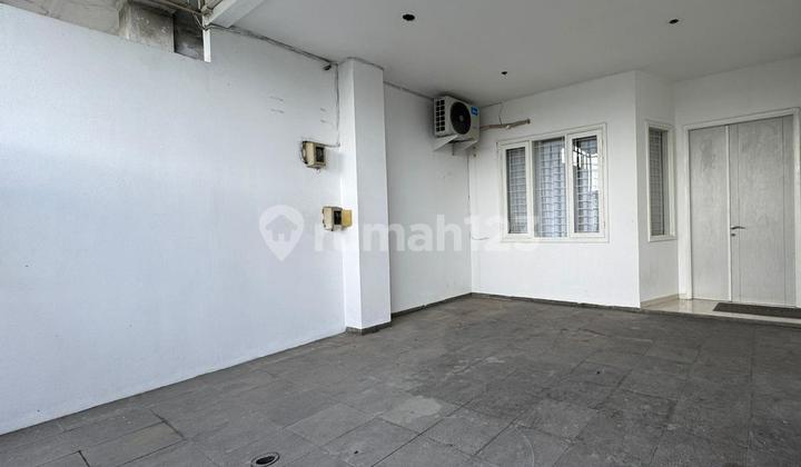 Rumah 3 Lantai SHM di Jl Dewi Sri Kuta Cn 2