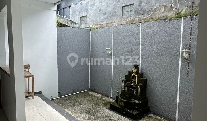 2-Storey House Strategic Location Near School and Badung District Office 2
