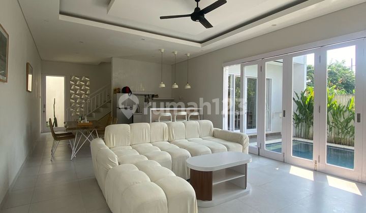 For Rent Fully Furnished Villa Near Batu Bolong Beach Pk