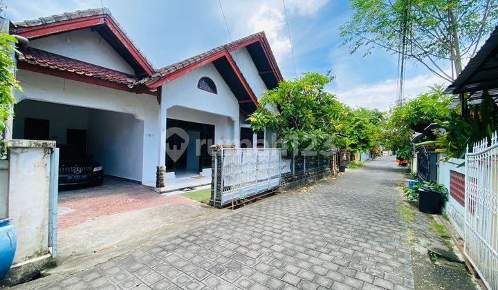 Siap Huni Rumah 4 Kamar Dalam Komplek Perumahan Wn