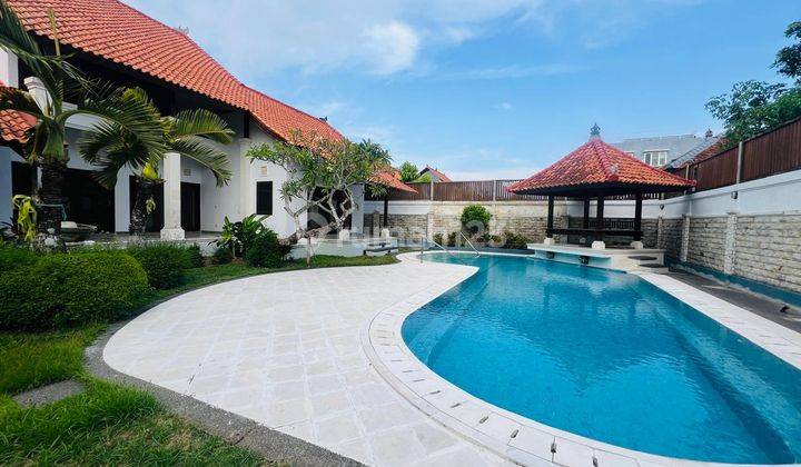 Dijual Villa Mewah Private Pool Ada 5 Kamar Ho 1