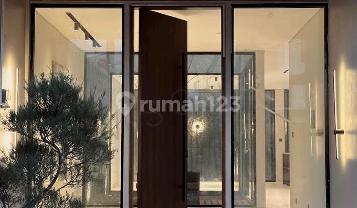 For Sale Modern Style Villa House in West Denpasar Cn