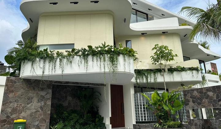 Luxury Villa Features 2 Types Plus Sauna Room in Kuta At