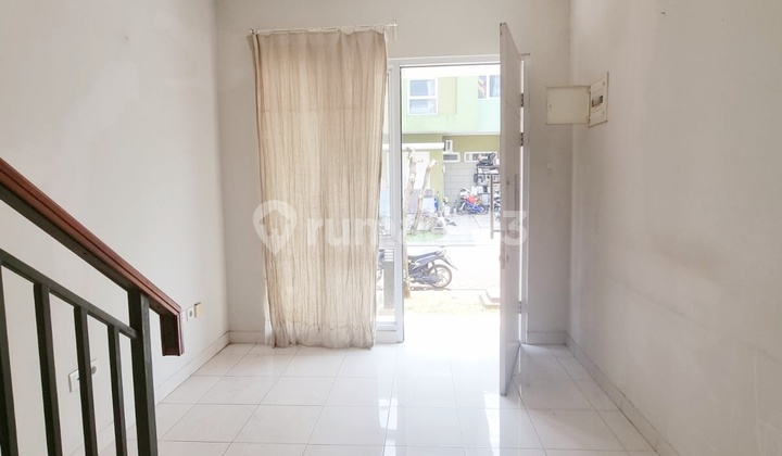 Rumah Lokasi Strategis di La Bella Arcadia Village Gading Serpong 2