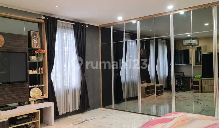 Rumah Mewah Minimalis Modern Bukit Golf Mediterania Akasia Pik