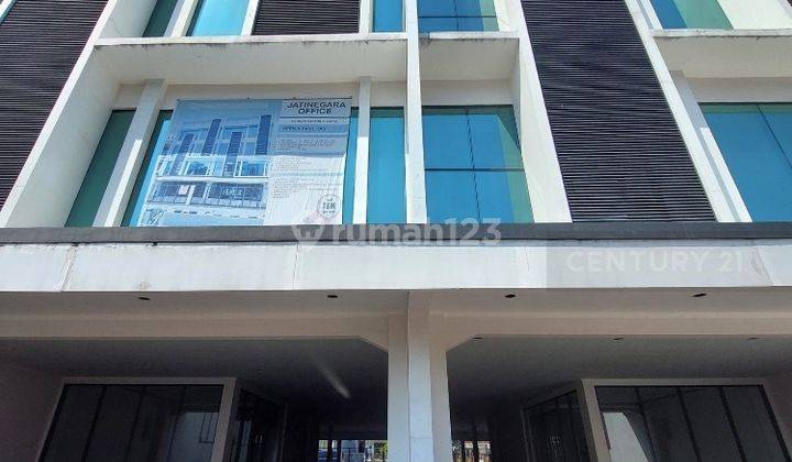 Gedung 4 Lantai Di Kawasan Strategis Jatinegara