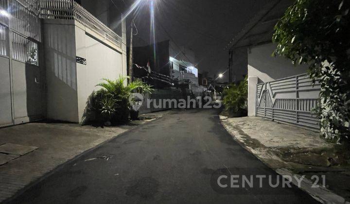 Rumah 4 Lantai Bisa Untuk Kantor Atau Usaha Di Jatinegara 2