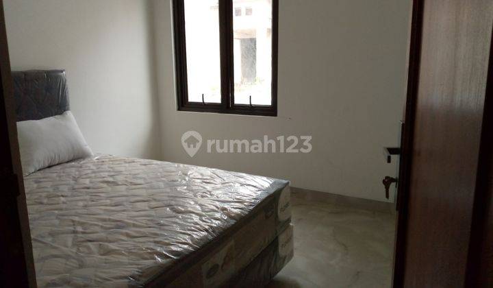 Rumah Baru Semi Furnished Dekat Pintu Tol Pancoran Mas Depok 2
