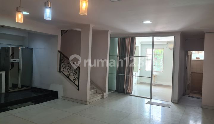 Rumah Modern 3 Lantai Gading Grande Kelapa Gading Jakarta Utara 2