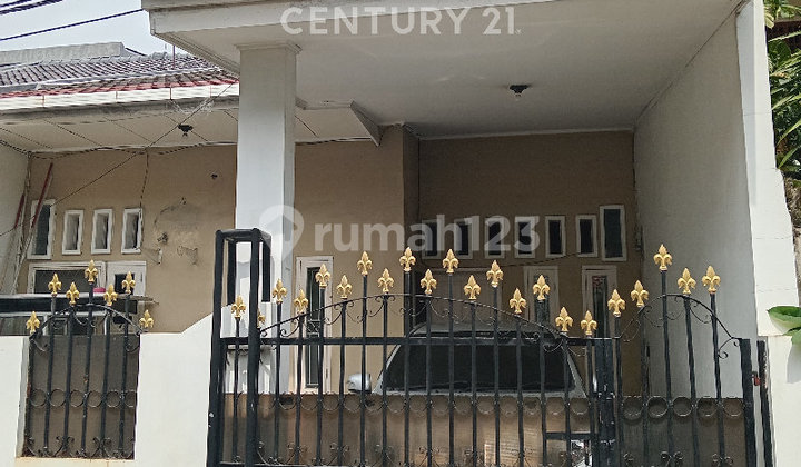 Minimalist House for Quick Sale Behind Rawa Badak Sports Hall