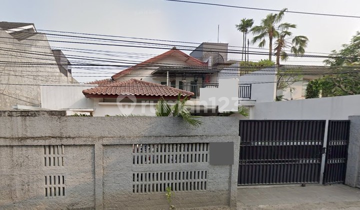 Strategic Location House in Kemang Antasari Area, South Jakarta Strategic Location House in Kemang Antasari Area, South Jakarta