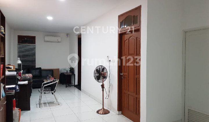 House For Sale Behind the Mall in Kelapa Gading 2