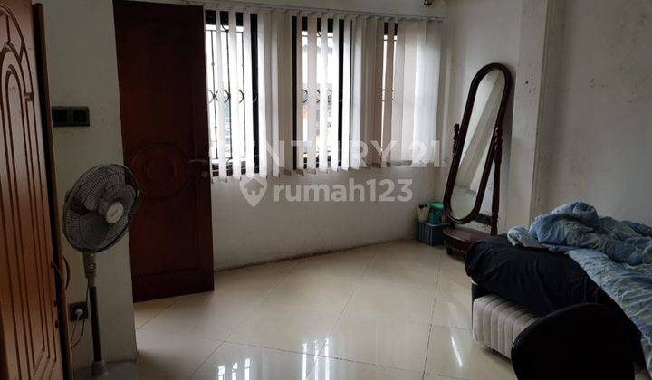 Rumah Siap Huni 4 Lantai Di Rawamangun, Jakarta Timur 2