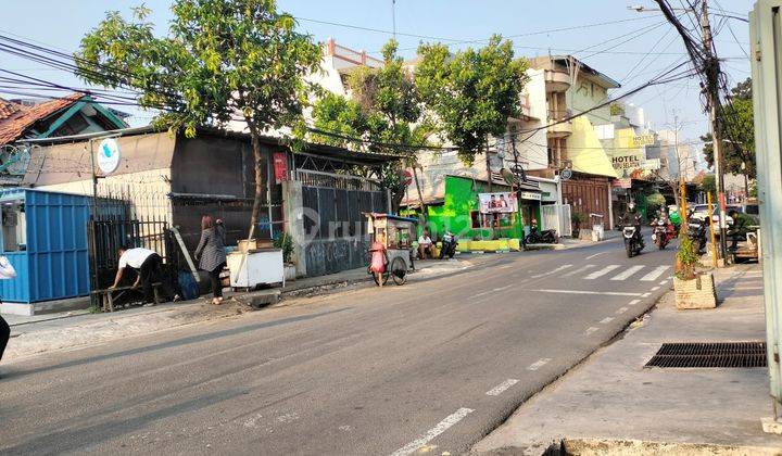 Rumah Kepu Selatan, Senen 1