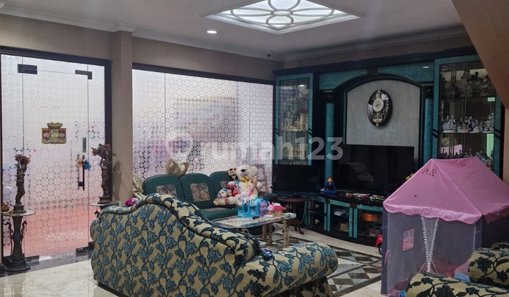 Rumah Janur Elok, Kelapa Gading 2