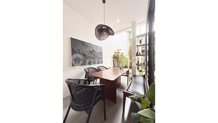 Zahra Residence House on Kanfie Street, Jagakarsa