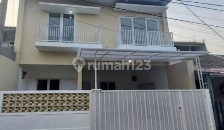 Ready-to-Occupy House in Graha Prima Housing Complex