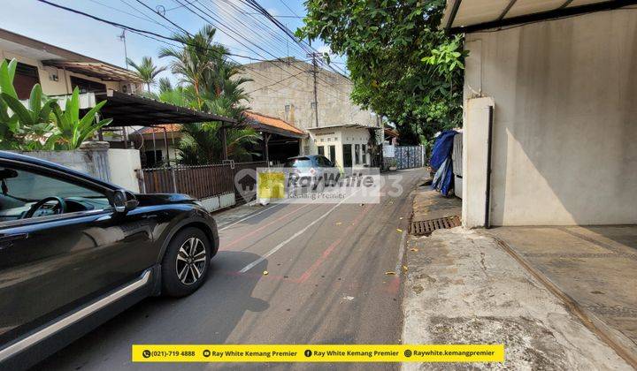 Rumah Banyak Kamar di Dekat Duren Tiga Raya Jl Veteran  2