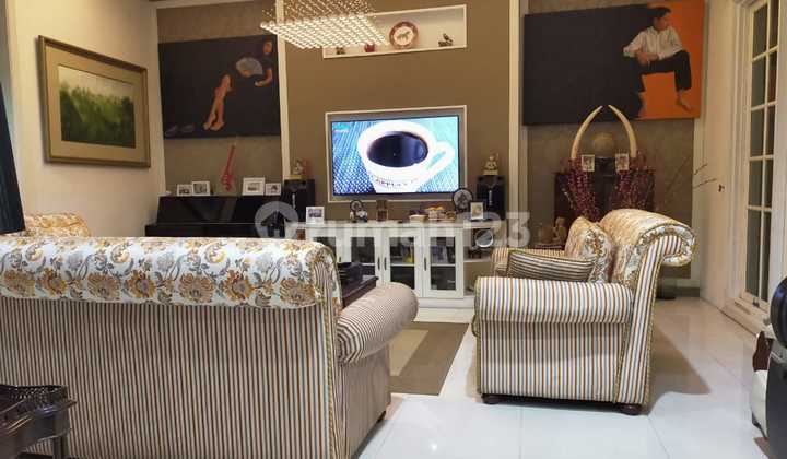 Rumah di jl Pasuruan Menteng Prime Location untuk Usaha 2