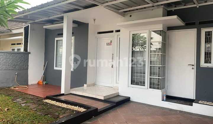 House in a Quiet Neighborhood 2