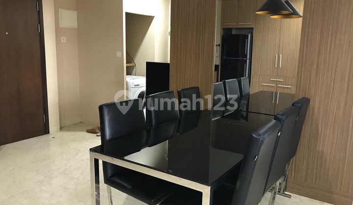 L'Avenue 3BR apartment unit with double view 2