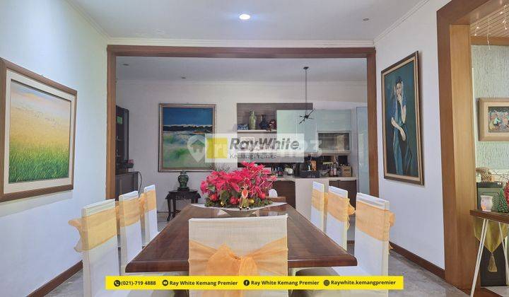 Dijual rumah dengan resort style di daerah elite dan tenang Pejaten Barat 2