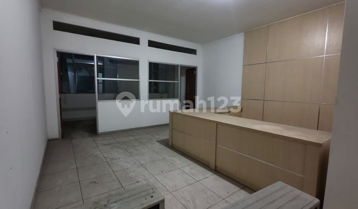 Ruko Boulevard Taman Tekno BSD, Facing the Main Road, high traffic