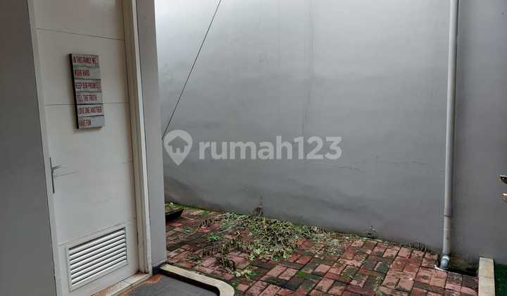 Ready-to-occupy house in Nusaloka BSD 2